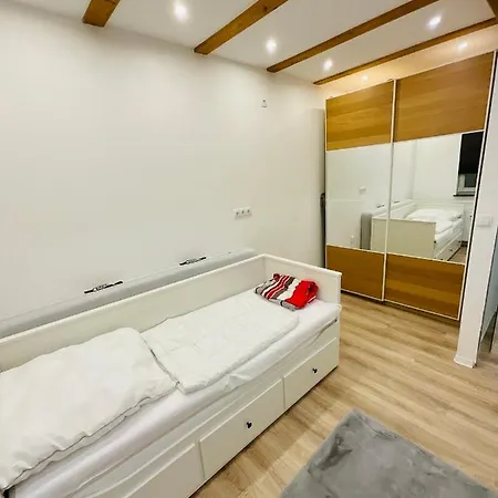 - Am Marktplatz - Up To 5 - Next To Frankfurt And Hanau - Coffee And Snacks - Netflix, Prime, *