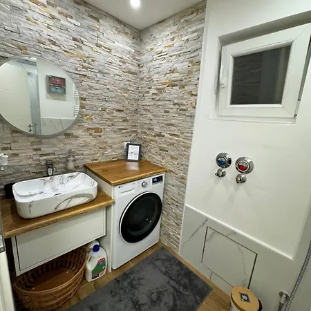 - Am Marktplatz - Up To 5 - Next To Frankfurt And Hanau - Coffee And Snacks - Netflix, Prime, Lejlighed *