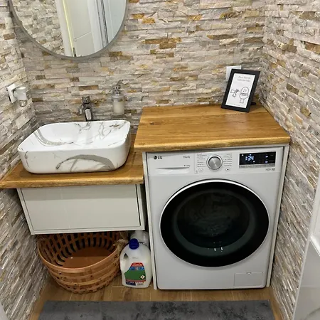 - Am Marktplatz - Up To 5 - Next To Frankfurt And Hanau - Coffee And Snacks - Netflix, Prime, Lejlighed