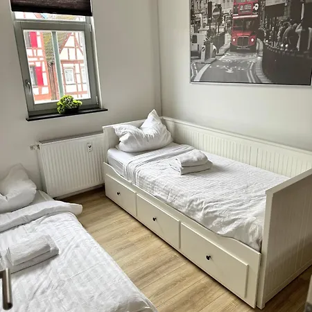 Apartamento - Am Marktplatz - Up To 5 - Next To Frankfurt And Hanau - Coffee And Snacks - Netflix, Prime, Nidderau