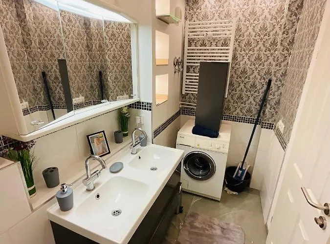 - Am Marktplatz - Up To 5 - Next To Frankfurt And Hanau - Coffee And Snacks - Netflix, Prime, Nidderau