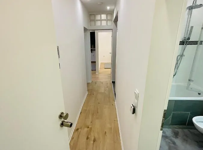 - Am Marktplatz - Up To 5 - Next To Frankfurt And Hanau - Coffee And Snacks - Netflix, Prime, Nidderau