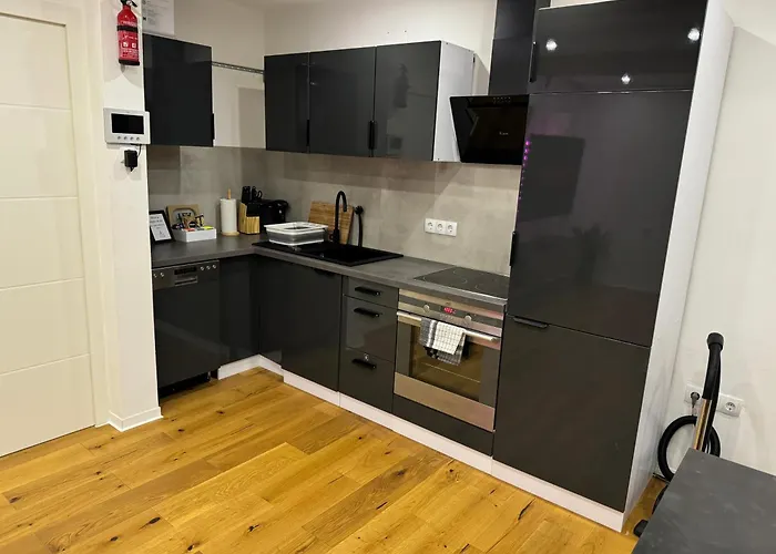 Apartment - Am Marktplatz - Up To 5 - Next To Frankfurt And Hanau - Coffee And Snacks - Netflix, Prime, Nidderau