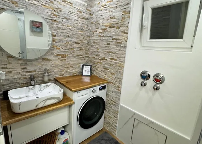 - Am Marktplatz - Up To 5 - Next To Frankfurt And Hanau - Coffee And Snacks - Netflix, Prime, Apartment *