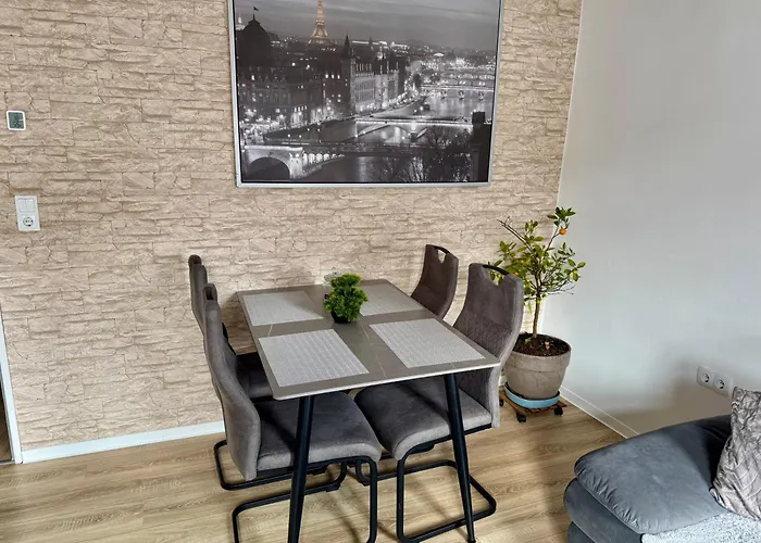 - Am Marktplatz - Up To 5 - Next To Frankfurt And Hanau - Coffee And Snacks - Netflix, Prime, Nidderau